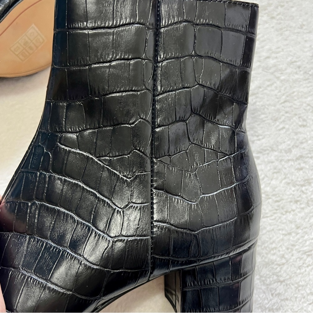 Dolce Vita NWOB Bel Crocodile Print Leather Ankle Boots - Size 6.5 - Picture 8 of 14